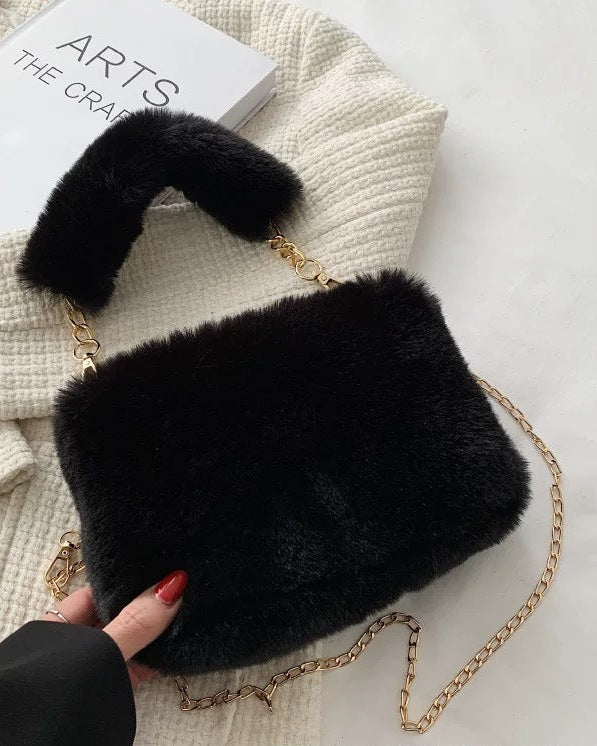 チェーン付きショルダークロスボディバッグ