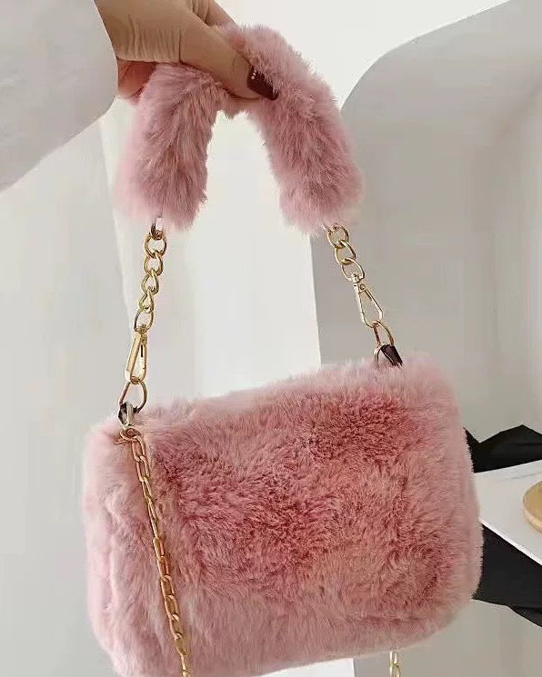 チェーン付きショルダークロスボディバッグ