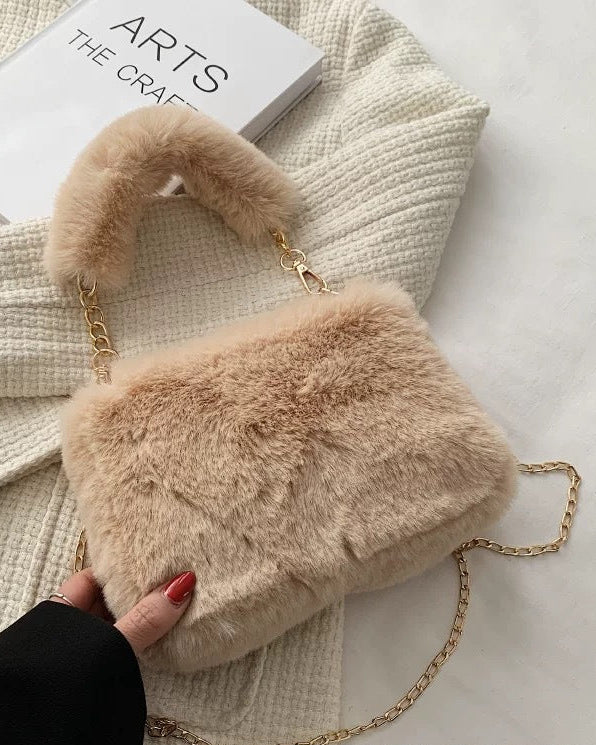 チェーン付きショルダークロスボディバッグ